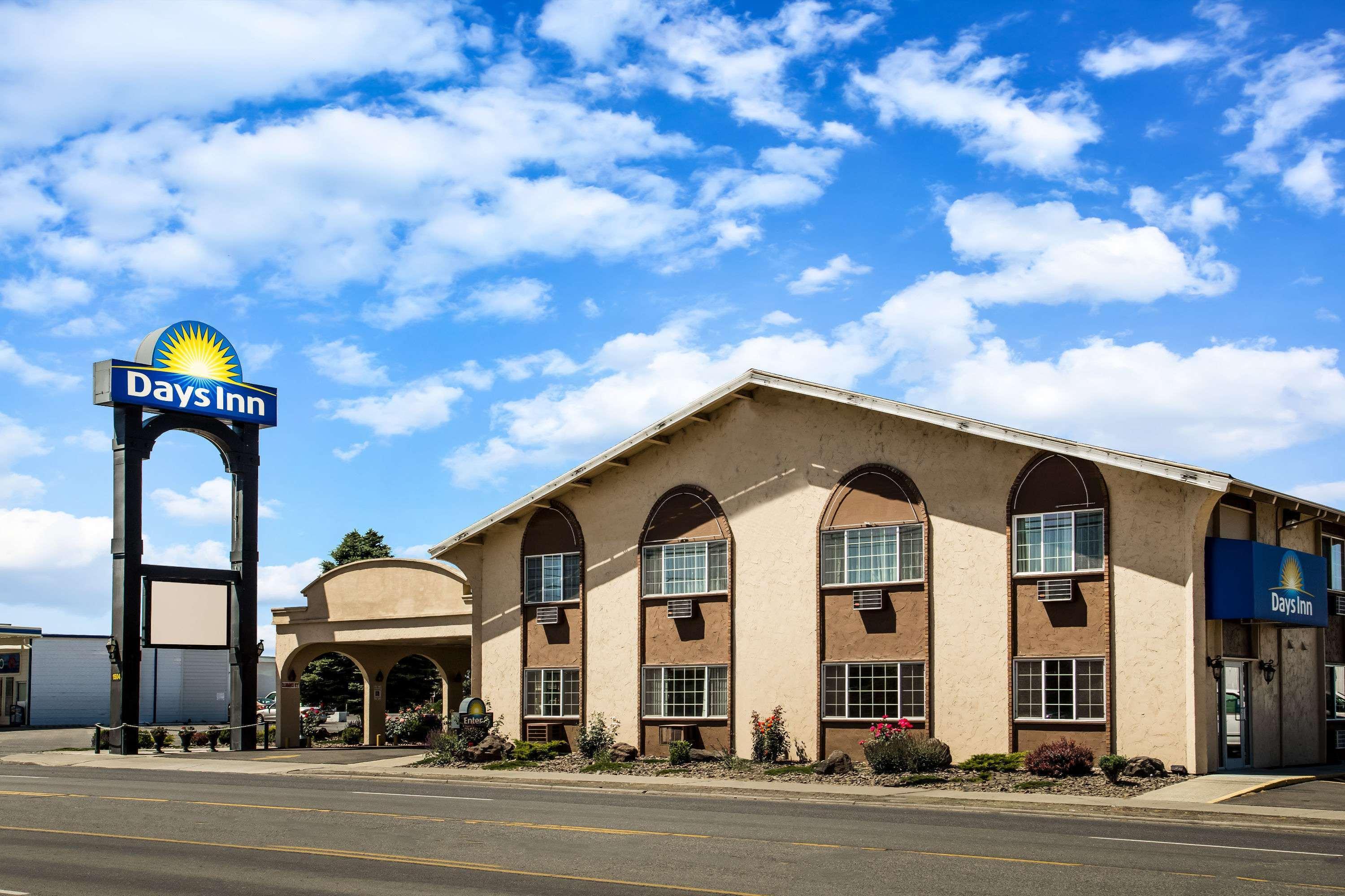 Days Inn By Wyndham Yakima Extérieur photo